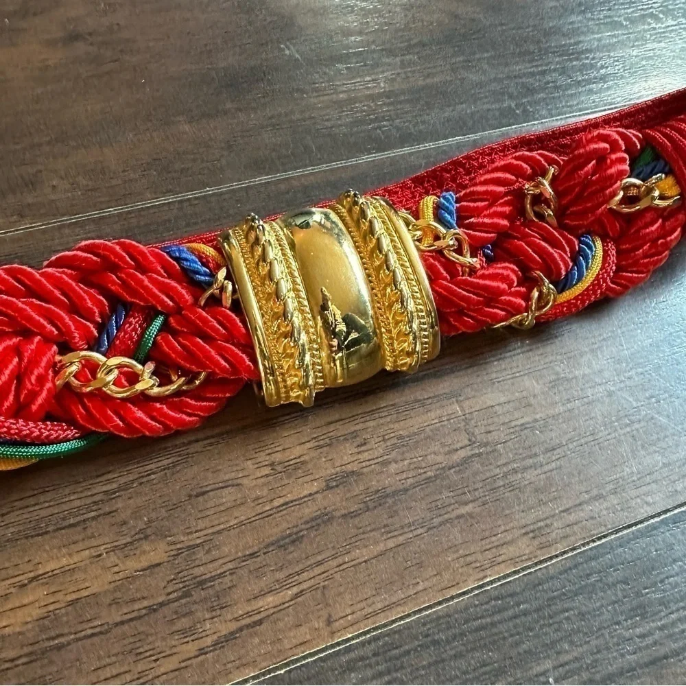 VTG Red Rope Embroidered Chain Belt
